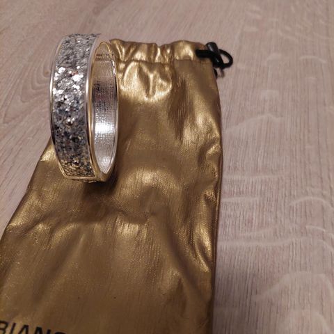 GLITRENDE ARMBÅND