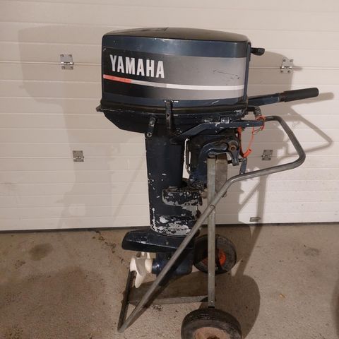 Yamaha 25 hk selges i deler