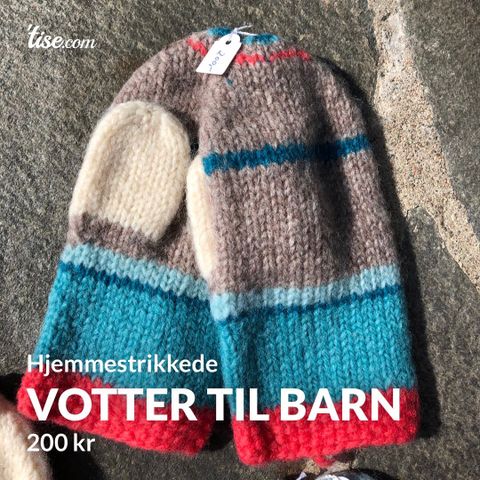 Hjemmestrikkede votter til barn