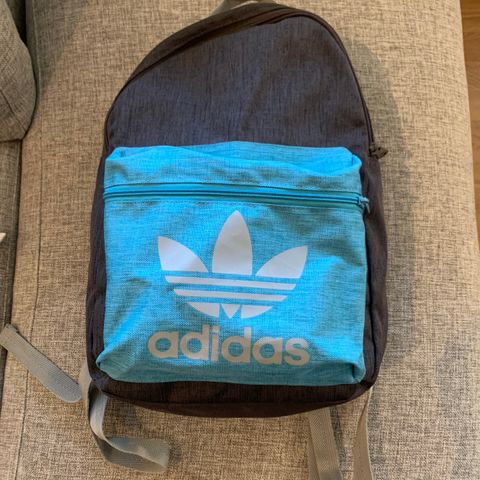 sekk fra Adidas