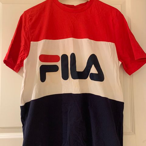 Fila t-skjorte