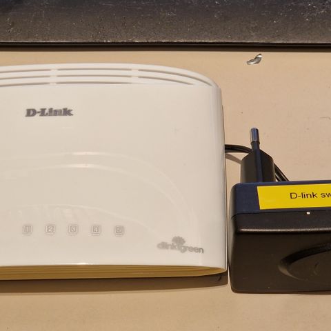 D-Link 5 port nettverksswitch - Kan sendes, porto kr. 70,00.