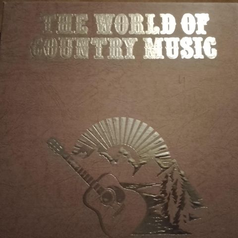 The world of country music .9 kassetter i flott boks.