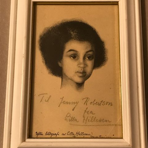 Lilla Hellesen - signert på postkort - fra «Barn fra Martinique» litografi
