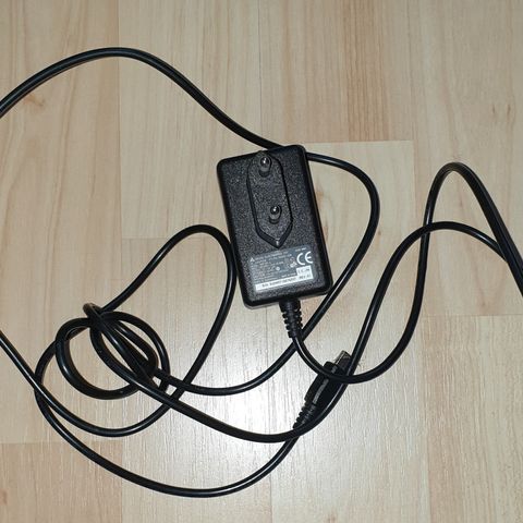 USB-lader, mini USB kontakt, 230V