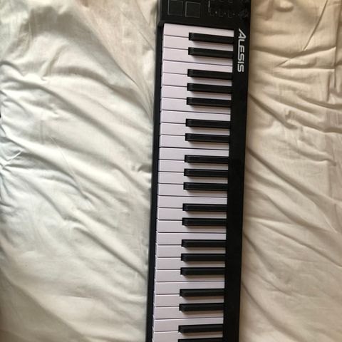 Alesis V49 Keyboard