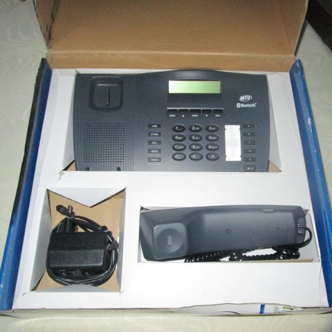 Bordtelefon som kobles til mobiltelefon.. MTU BTD950