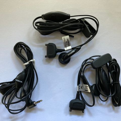 Nokia mobil - lader / strømforsyning og ørepropper / headset - reservedeler