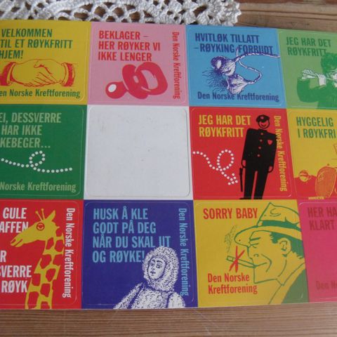 Postkort med klistremerkerker fra Kreftforeningen