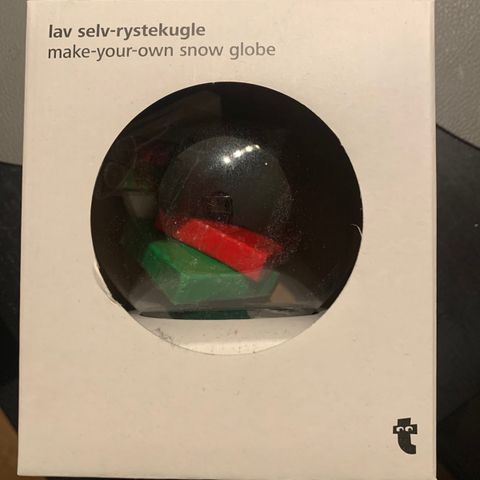 Ny 'lag selv-ristekule' for barn 6+. DIY  snow globe. Aldri åpent. kr 70