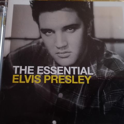 Elvis Presley.the essential.2 CD.2010.