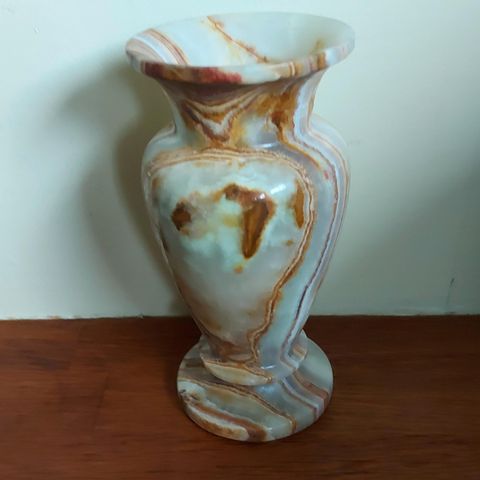 Onyx vase.