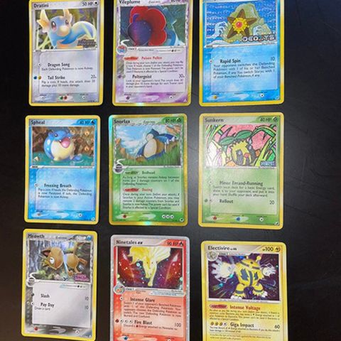 Pokemon kort selges