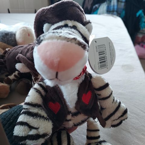 Ny. Nici kosebamse tiger. Cowboy