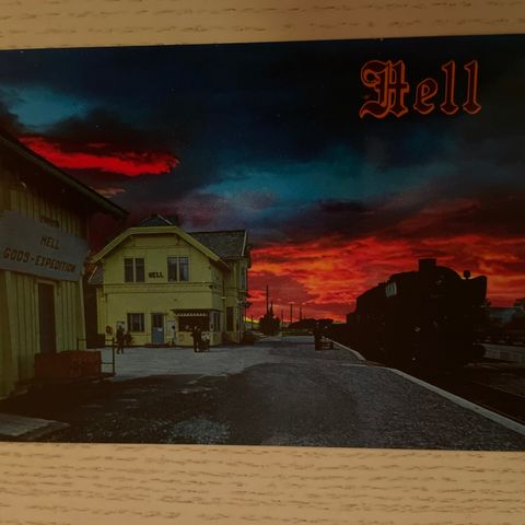 Hell stasjon, postkort selges