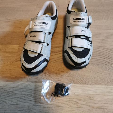 Shimano sykkelsko. Aldri vært brukt. Bruksanvisning