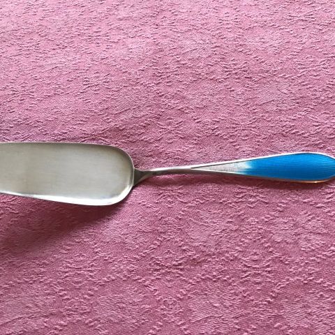 Eldre fin kake spade . Sølv emalje..925 sterling..  Vintage...