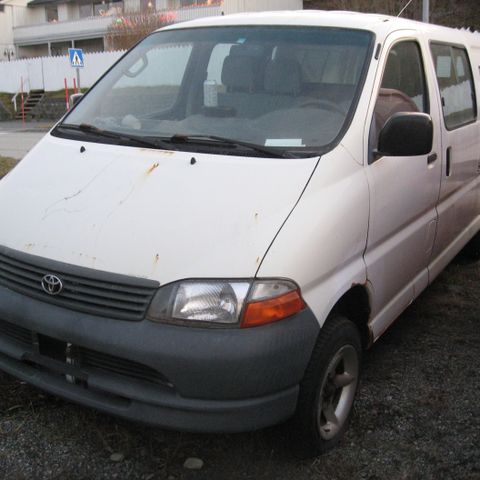 DELER TOYOTA HIACE. 1996. 1997. 1999. 2000. 2001. 2002. 2003.DIESEL. 4WD. 2WD.