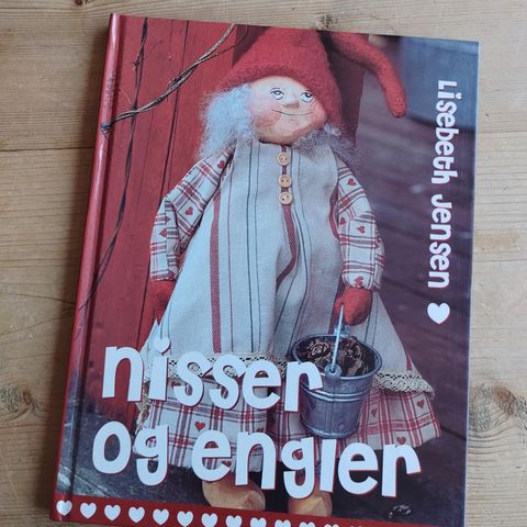 Hobbyboka "Nisser og engler"  Lisbeth Jensen 2004