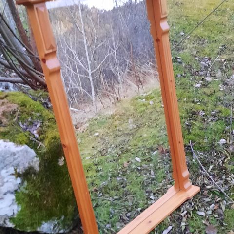 Speil - Fasettslipt . 117cm x 72 cm. 200 kr.