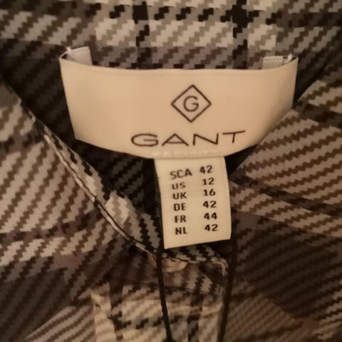 Gant, 100%silke (S/M)