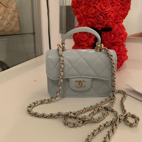 Chanel coin purse, top handle ( chanel classic flap )