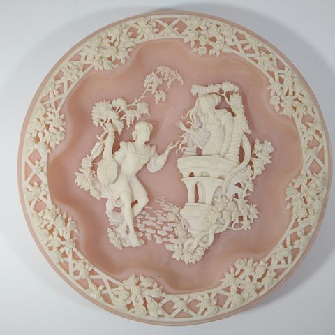 Vintage Romeo og Juliet fat av incolay carnelian steinplate selges