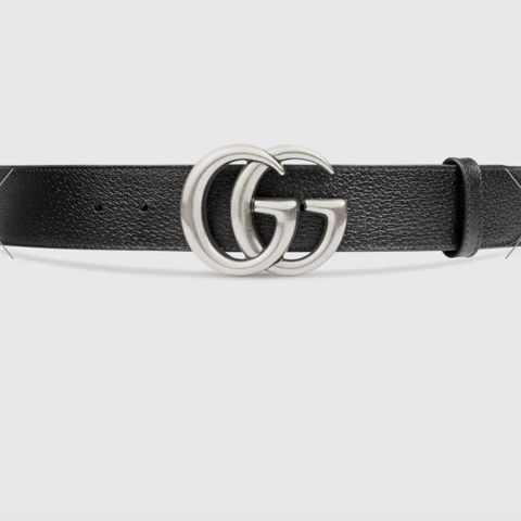 *Kjøpes* Gucci belte til Herrer. Alt av intr. Tlf 940 68 580