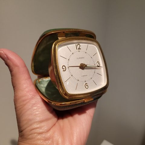 Vintage Junghans Bivox reisevekkerklokke fra 1950