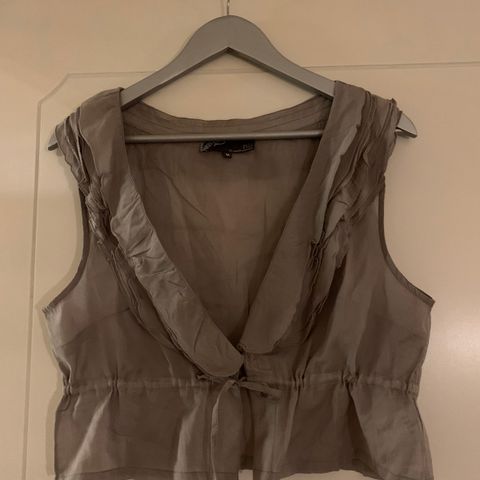 Vest fra NÜ by Staff-woman str M, selges kr 240,-