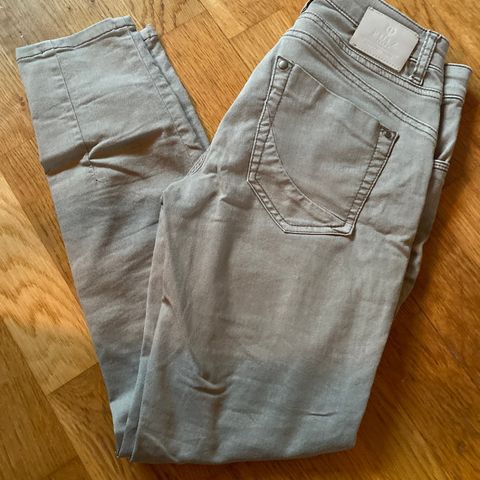 Pulz jeans str 34