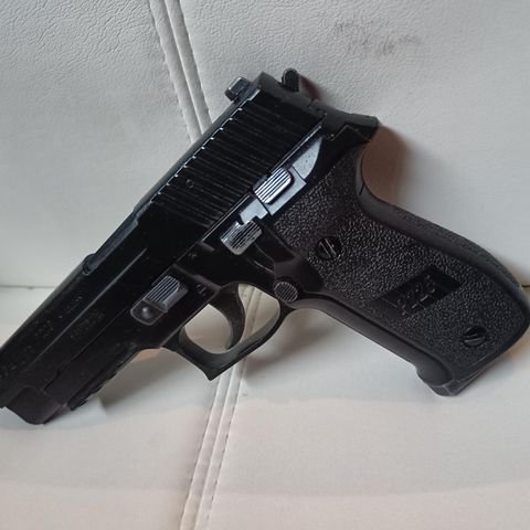 Tokyo Marui P226 GBB