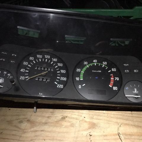 Bmw e21 323i Speedo