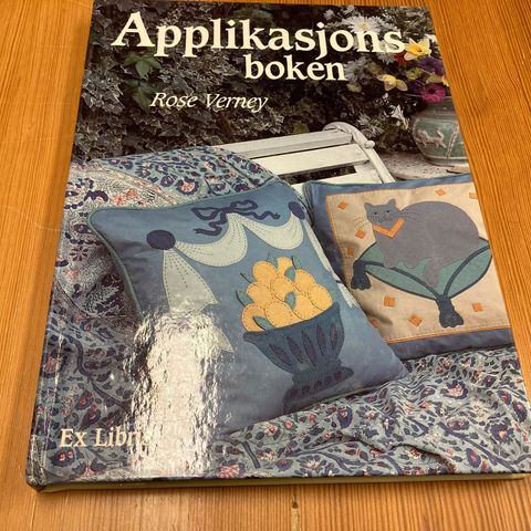 Rose Verney : APPLIKASJONSBOKEN