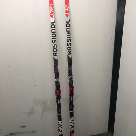 Rossignol R-Skin Stiff CL208 felleski (OBS! Les annonsen)