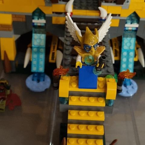 Lego Chima løvenes slott m minifigurer