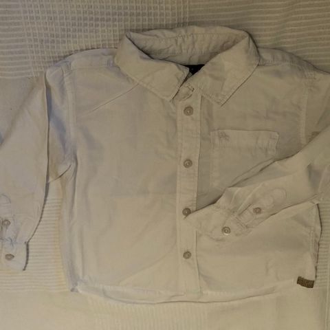 Penskjorte / hvitskjorte str 110