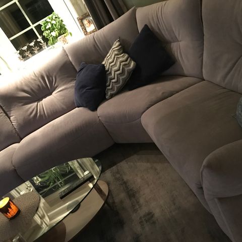 Grå buet sofa, dansk design Hjort Knudsen