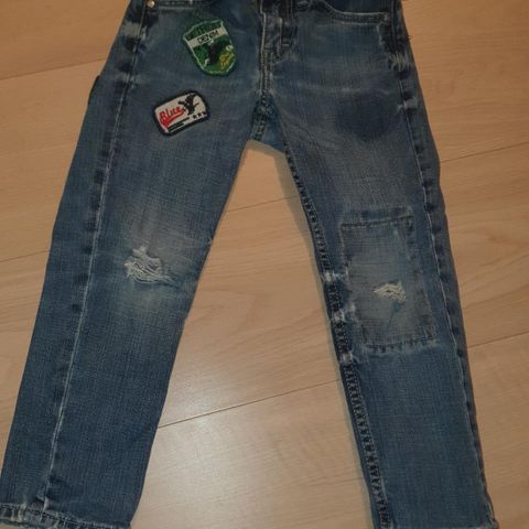 Tøff jeans str 110