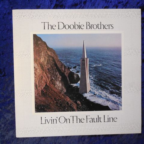 DOOBIE BROTHERS - LIVIN' ON THE FAULT LINE - SØRSTATSROCK - JOHNNYROCK