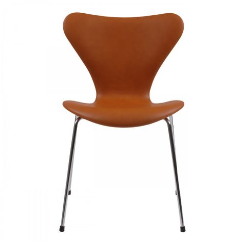 Arne Jacobsen Syverstole model 3107 Cognac anilinskinn.