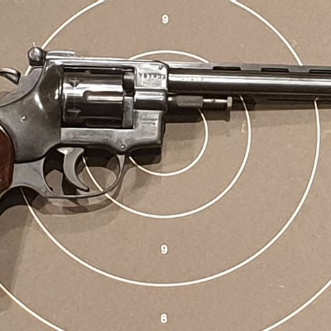 Brukt Revolver Weihrauch 6" kaliber 22lr.