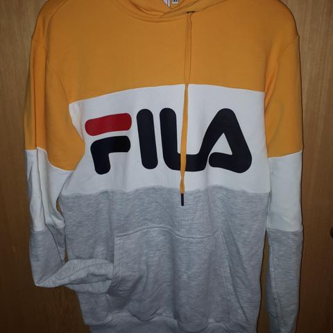 Fila hettegenser