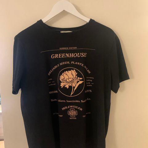 Holzweiler greenhouse tee