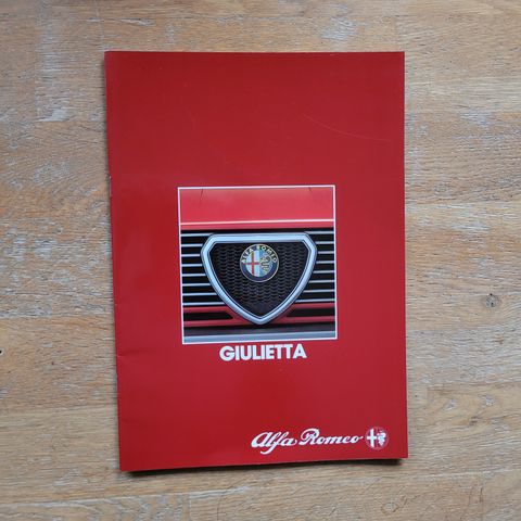 Brosjyre Alfa Romeo Giulietta 1984
