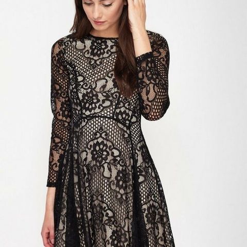 Ny Miss Selfridge kjole 40 (nypris 950 kr)