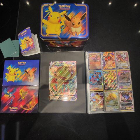 Pokemon samlekort over 500stk + boks + 2 album