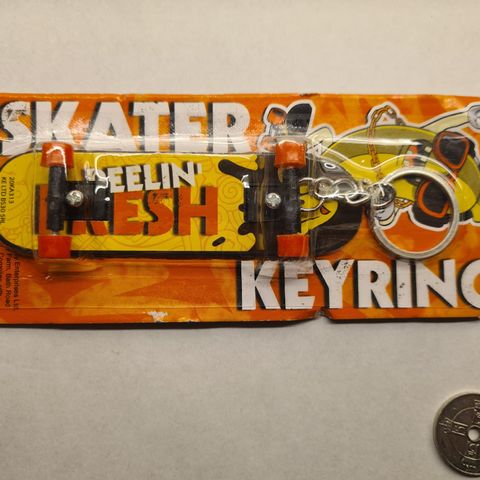 Skateboard Nøkkelring - Ny og Uåpnet