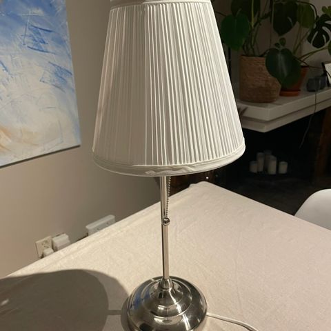 IKEA Årstid bordlampe