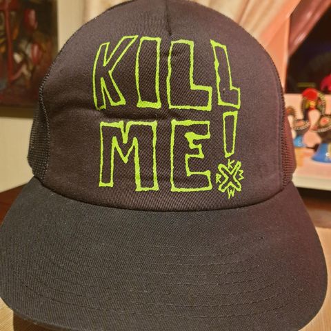 Ny KR3W ' Kill me!' Caps selges kr 125,-